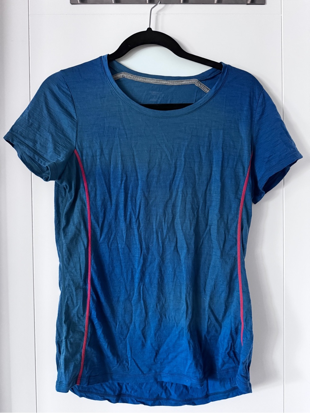Blue Ombre Short-Sleeve Women's Active Tee